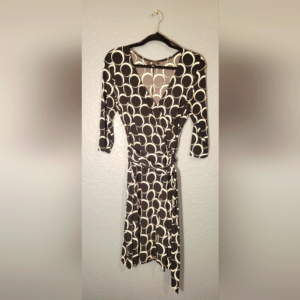 Black and white circle pattern wrap dress, size medium.